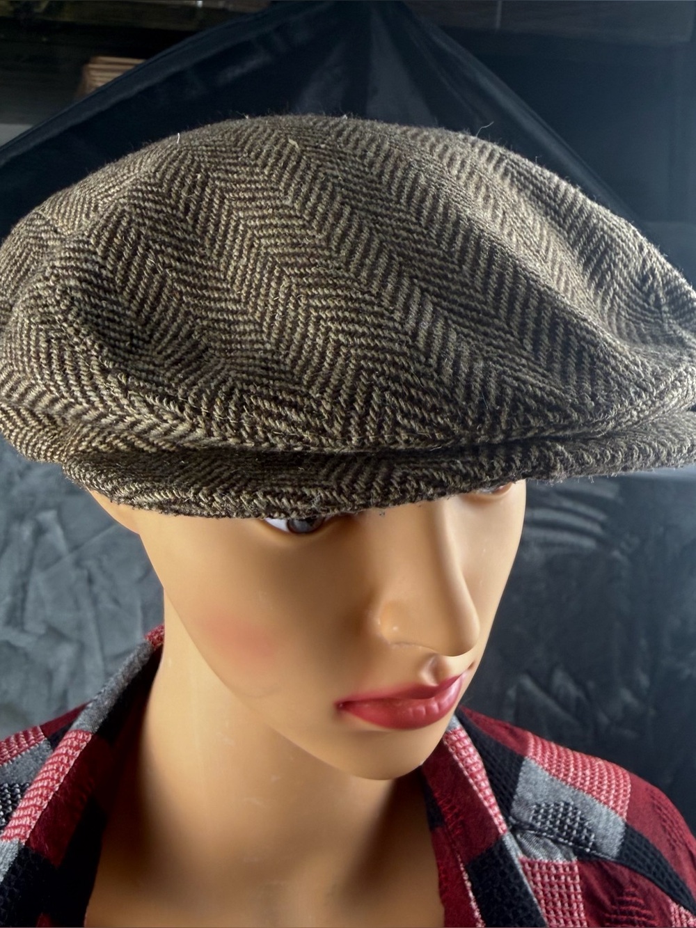 Classic Herringbone Newsboy Cap - Brown
